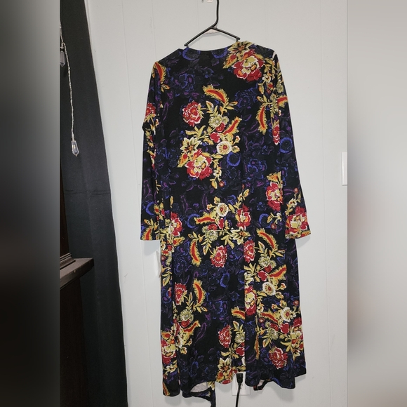 LuLaRoe NWT Gorgeous Floral Duster - Picture 8 of 14